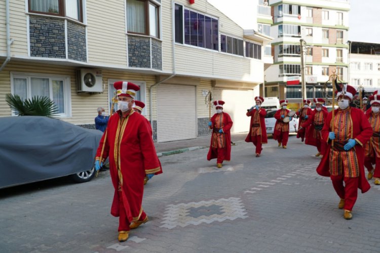 Bursa Mustafakemalpaşa'da mehterli 23 Nisan kutlaması