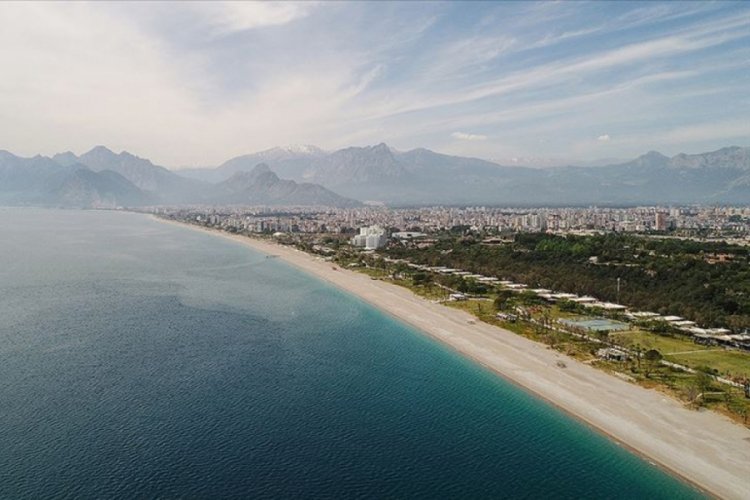 Turizm sekt&ouml;r&uuml; Kovid-19 salgını sonrası d&ouml;neme odaklandı