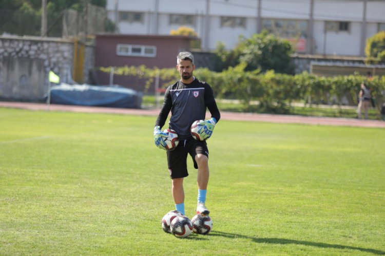 Samsunsporlu Ahmet Altın'ın babası koronavir&uuml;sten yaşamını yitirdi