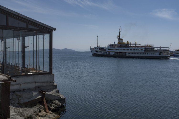 1 aylık kısıtlama kararı &ouml;ncesi Adalar'a gittiler