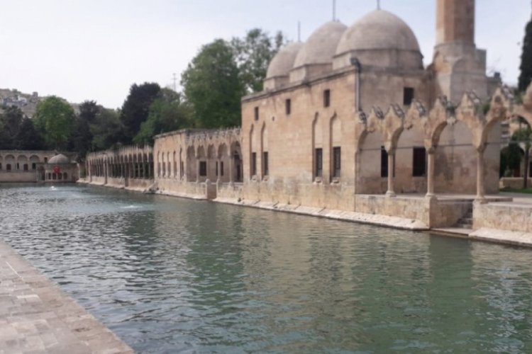 Peygamberler şehrinde h&uuml;z&uuml;nl&uuml; Ramazan