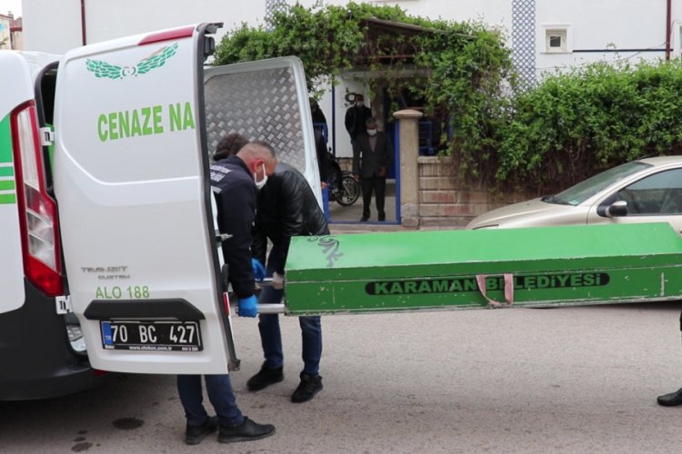 96 yaşındaki kadın evinde &ouml;l&uuml; bulundu