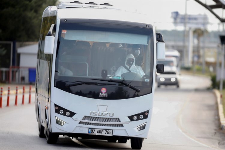 Suudi Arabistan'dan 349 T&uuml;rk vatandaşı T&uuml;rkiye'ye getirildi