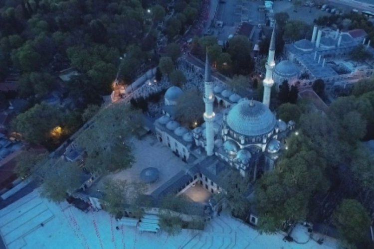 İlk iftarda Ey&uuml;psultan Camii boş kaldı
