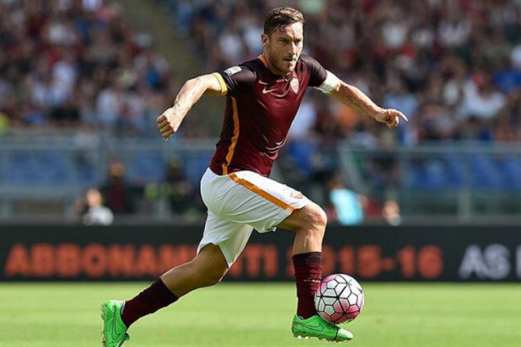 Francesco Totti: Oğlumu Lazio'ya g&ouml;nderecek kadar aptal değilim