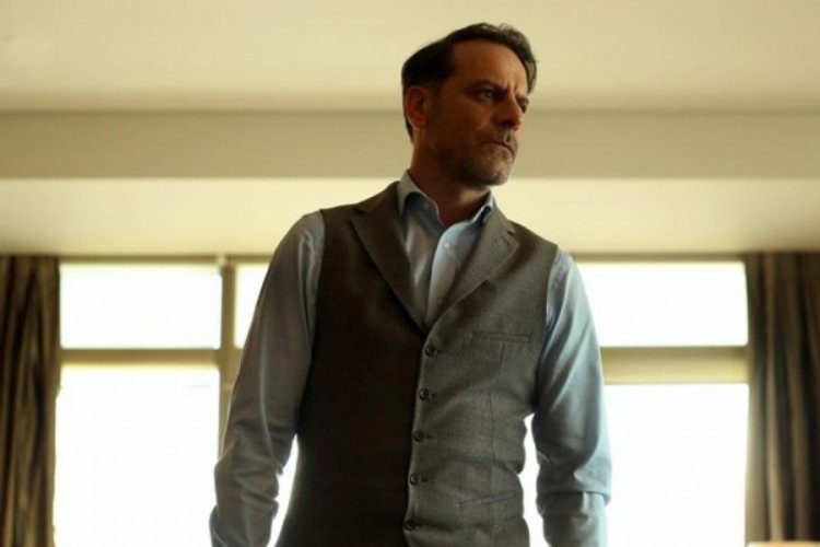 Ozan G&uuml;ven'den Cem Yılmaz'a komşu ziyareti