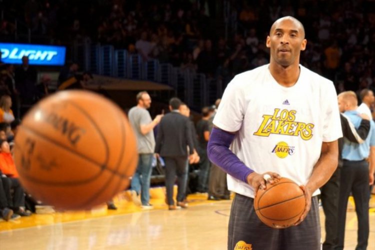 Kobe Bryant belgeseli geliyor!