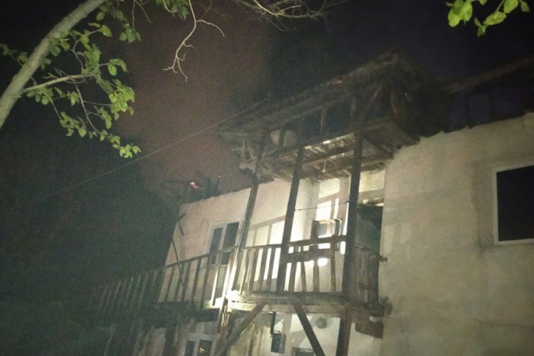 Sobadan &ccedil;ıkan kıvılcım evi yaktı
