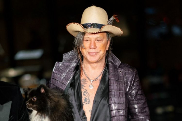 Corona salgınında bir tek Mickey Rourke film &ccedil;ekti