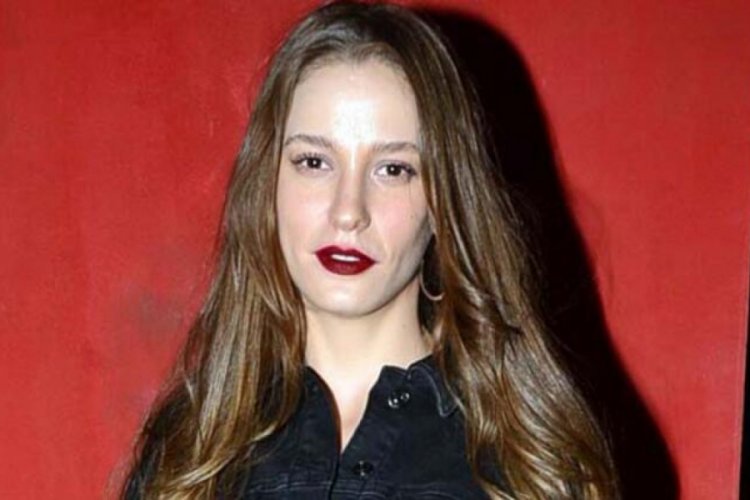 Serenay Sarıkaya: Sokaklar bomboşken &ccedil;ok h&uuml;z&uuml;nl&uuml;