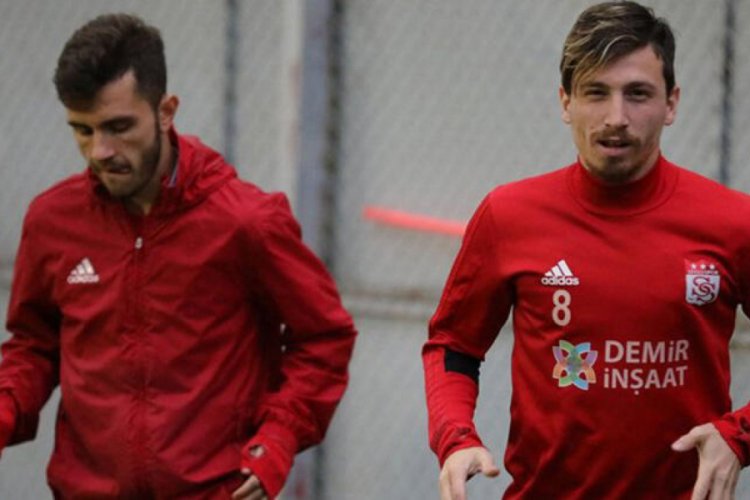 Fenerbah&ccedil;e'den Galatasaray'a Mert Hakan ve Emre Kılın&ccedil; &ccedil;alımı