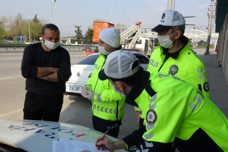 Bursa'da yasağa uymayan 1287 kişiye 3 milyon 495 bin lira ceza kesildi
