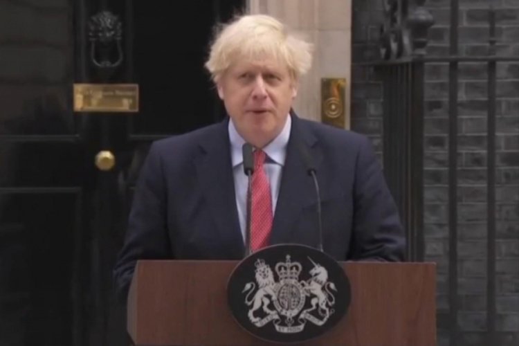 Johnson: İkinci bir dalga ekonomik felakete yol a&ccedil;ar