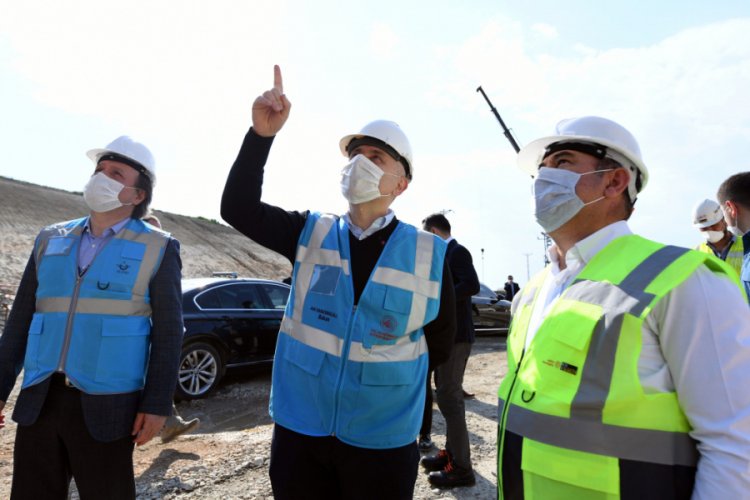 Karaismailoğlu: Halkalı-Kapıkule demir yolu hattı 2023'te hizmete girecek