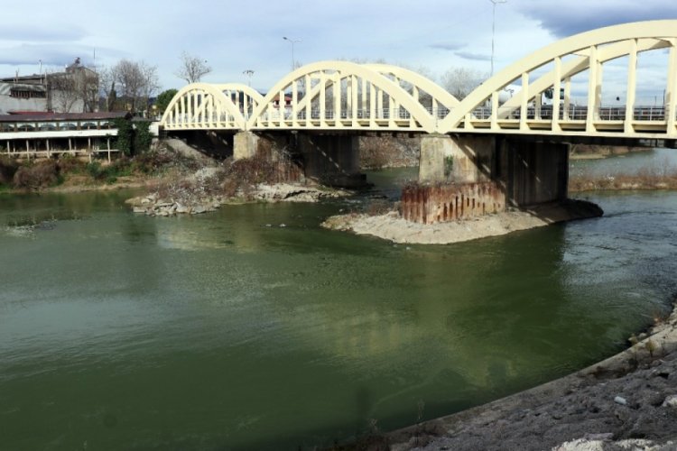 Sakarya Nehri her ge&ccedil;en g&uuml;n daha da kirleniyor