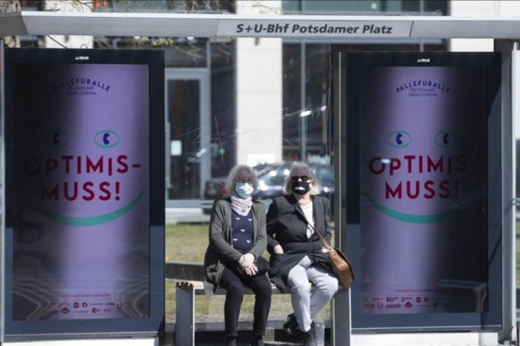 Almanya'da maske zorunlu oldu, Avusturya anaokullarını a&ccedil;maya hazırlanıyor