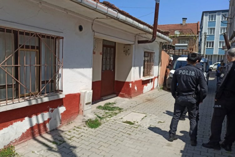 Bursa'da yalnız yaşayan adam evinde ölü bulundu