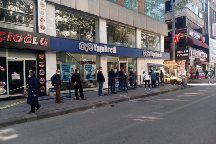 Metrelerce kuyruk oluştu