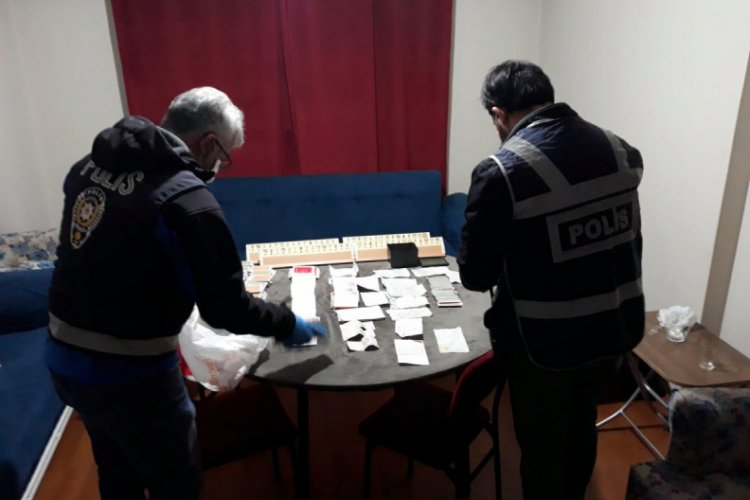 Bolu'da kumar salonuna &ccedil;evirilen evdekilere para cezası