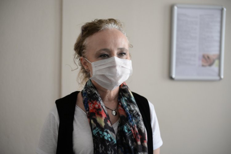 Bilim Kurulu &Uuml;yesi Taşova: Bayramda el &ouml;perek riskli grubu tehlikeye atabiliriz