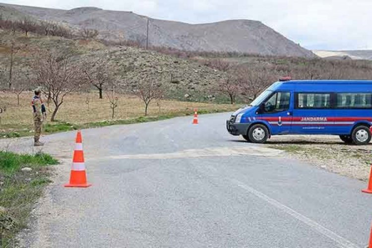 Sivas'ta 2 k&ouml;ydeki karantina uygulaması 1 hafta uzatıldı