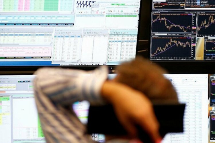 "Koronavir&uuml;s k&uuml;resel ekonomide 10 yıl s&uuml;recek buhrana neden olacak"