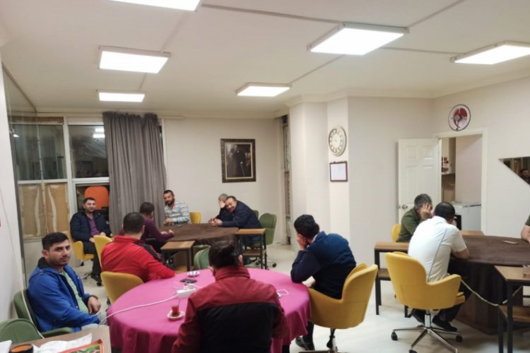 Bursa'da kumarhaneye baskın! 14 kişiye ceza yağdı