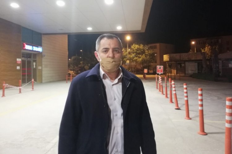 Bursa'da davulcu &ccedil;aldı, muhtar sağlık &ccedil;alışanları i&ccedil;in maniler okudu