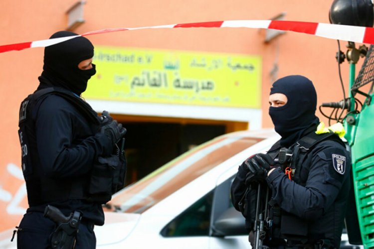Almanya'da Hizbullah operasyonu: Ter&ouml;r &ouml;rg&uuml;t&uuml; ilan edildi