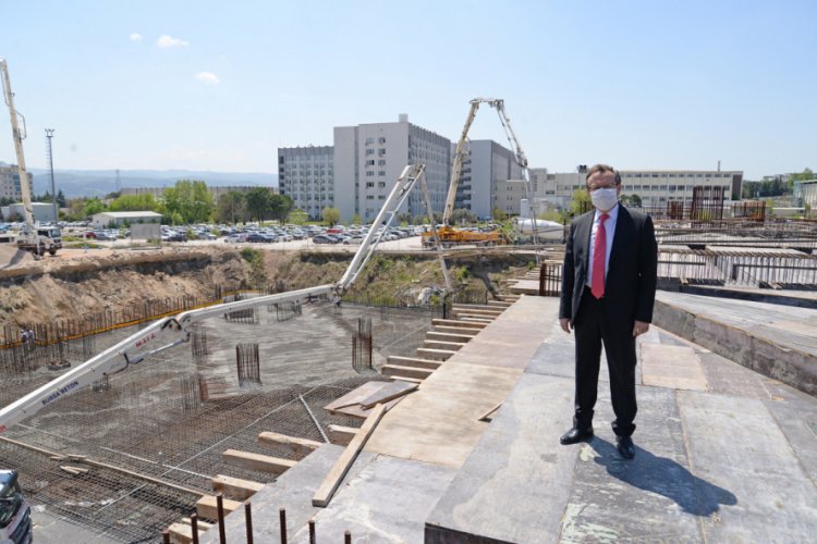 Bursa Uludağ &Uuml;niversitesi Yeni Camii projesi hayırseverlerden destek bekliyor