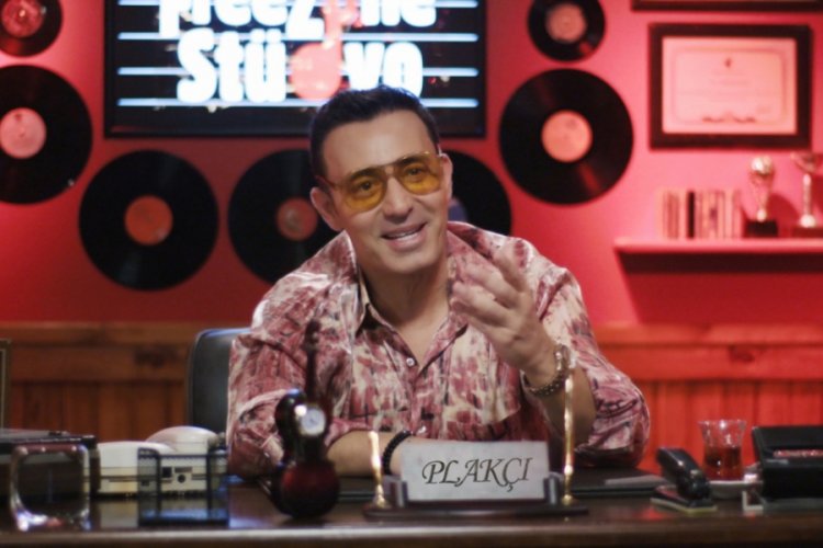 Vodafone Freezone Online Müzik Yarışması'na rekor başvuru! Mustafa Sandal evden koçluk yapacak