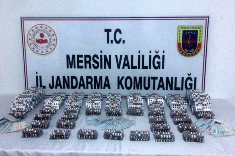 5 bin uyuşturucu hap ile yakalanan 2 kişiye g&ouml;zaltı