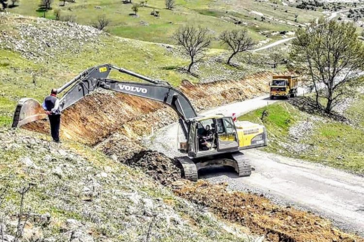Bursa B&uuml;y&uuml;korhan Belediye Başkanı Korkmaz: "Durmak yok &ccedil;alışmaya devam"
