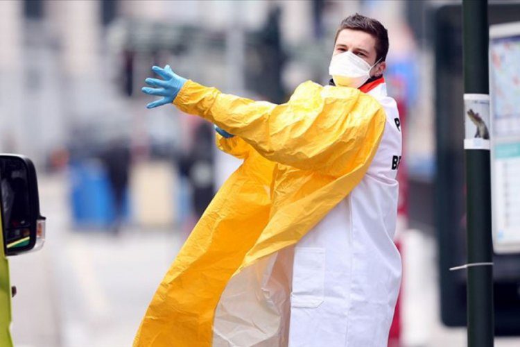 Hollanda'da son 24 saatte koronavir&uuml;sten 98 &ouml;l&uuml;m