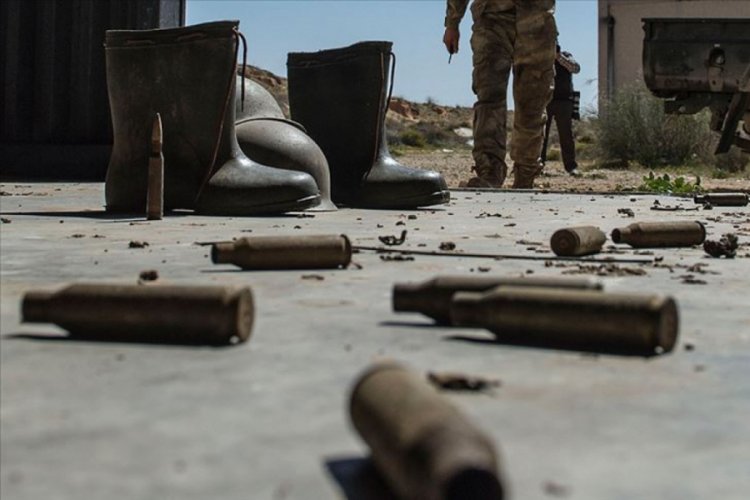 Hafter Libya'da sıkıştık&ccedil;a destek&ccedil;isi BAE saldırganlaşıyor