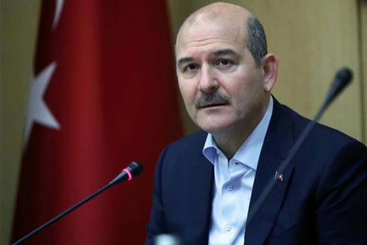 Bakan Soylu, kızları PKK tarafından ka&ccedil;ırılan aileyle g&ouml;r&uuml;şt&uuml;