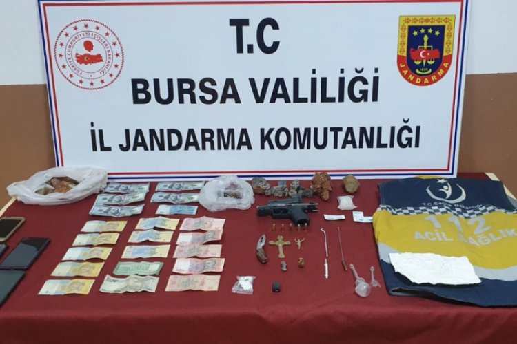 Bursa'da 112 acil servis yelekli tarihi eser ka&ccedil;ak&ccedil;ısı korona vir&uuml;sl&uuml; &ccedil;ıktı