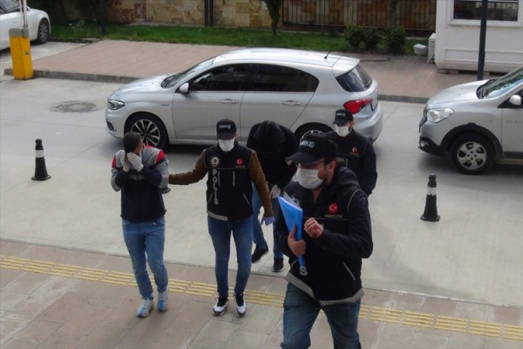 Kargo kolisinde 4 bin 214 uyuşturucu hap ele ge&ccedil;irildi