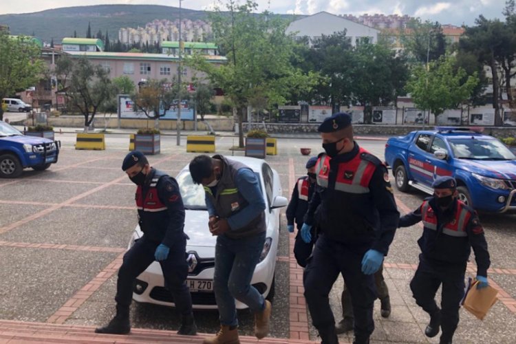 Bursa'da kablo &ccedil;aldıkları iddia edilen 2 kişi yakalandı