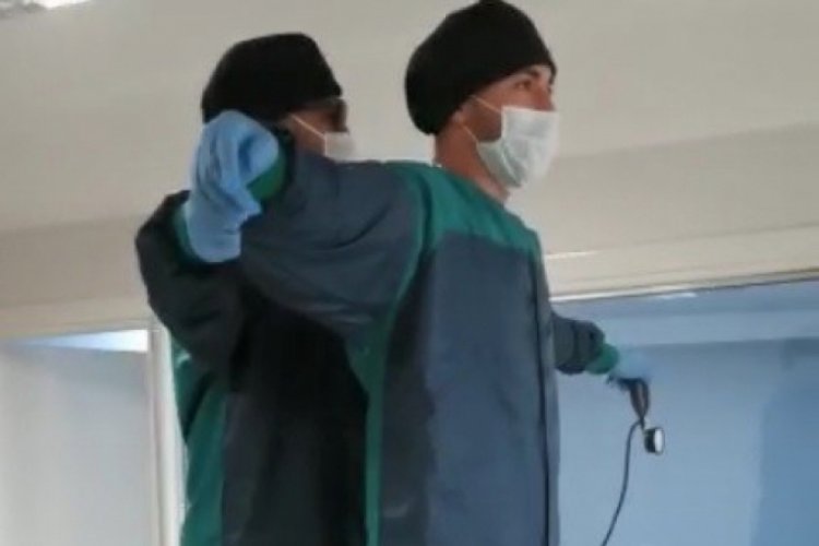 Sağlık &ccedil;alışanları 'Titanic' ile stres attılar