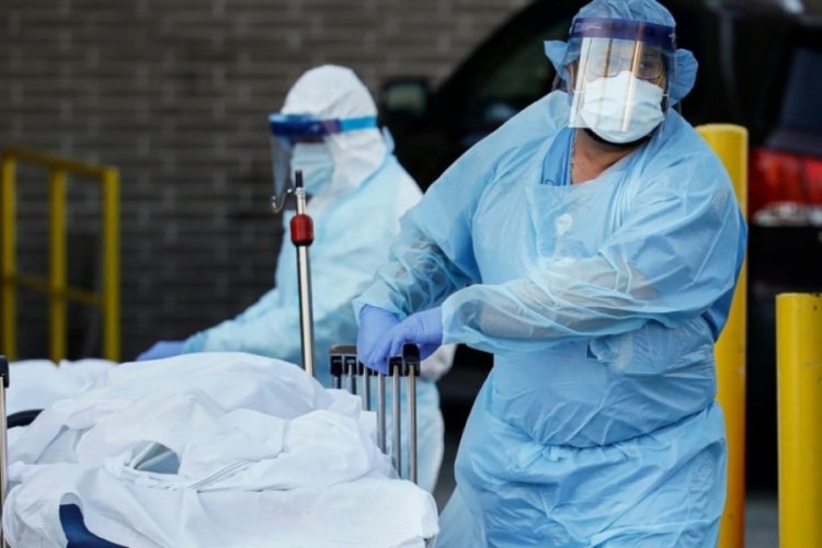 İtalya'da son 24 saatte 174 kişi hayatını kaybetti