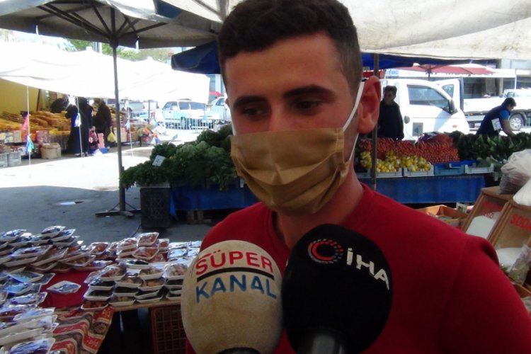 Bursa'da pazarlarda en &ccedil;ok hurma rağbet g&ouml;r&uuml;yor