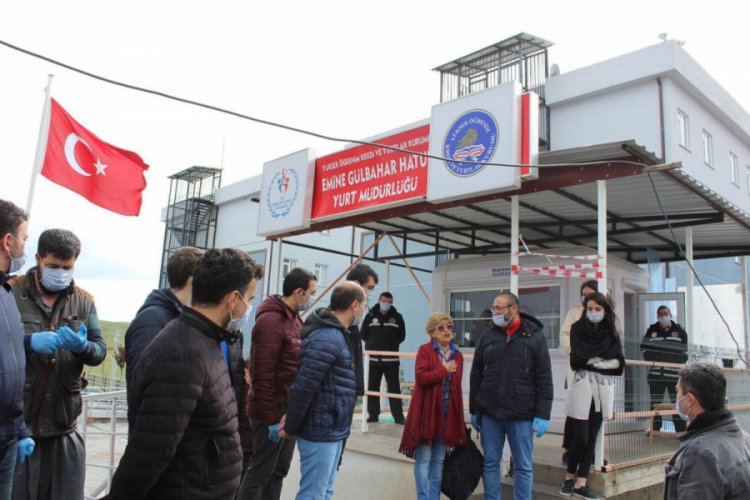 K&uuml;tahya'da karantinadaki 164 kişi, memleketlerine uğurlandı