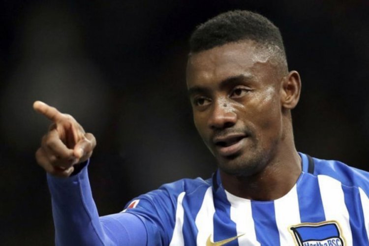 Hertha Berlin'de sosyal mesafe kuralına uymayan Kalou'ya uzaklaştırma cezası
