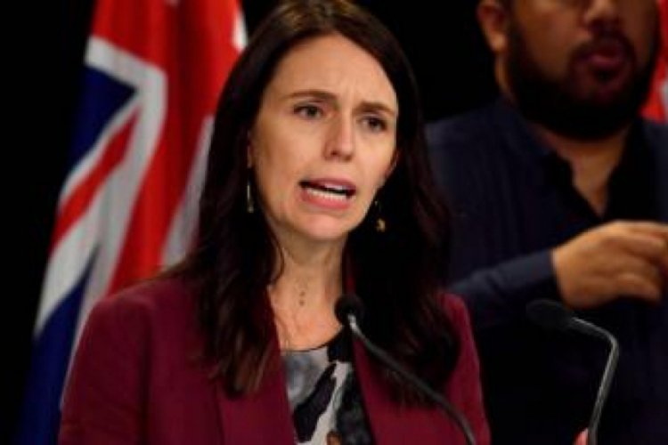 Yeni Zelanda'da Başbakan Ardern: Uzun s&uuml;re d&uuml;nyaya sınırlarımızı a&ccedil;mayacağız