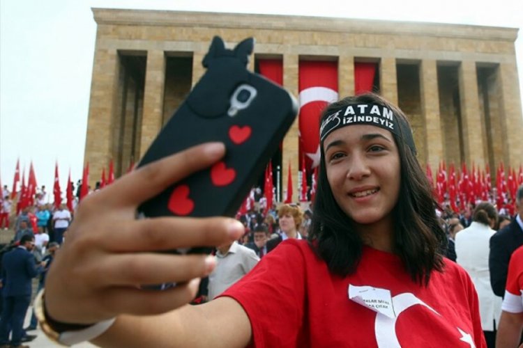 "'Atat&uuml;rk'&uuml; anma' kelimeleri sehven eksik yazıldı"