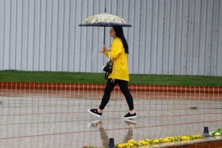 Meteoroloji'den sağanak ve fırtına uyarısı