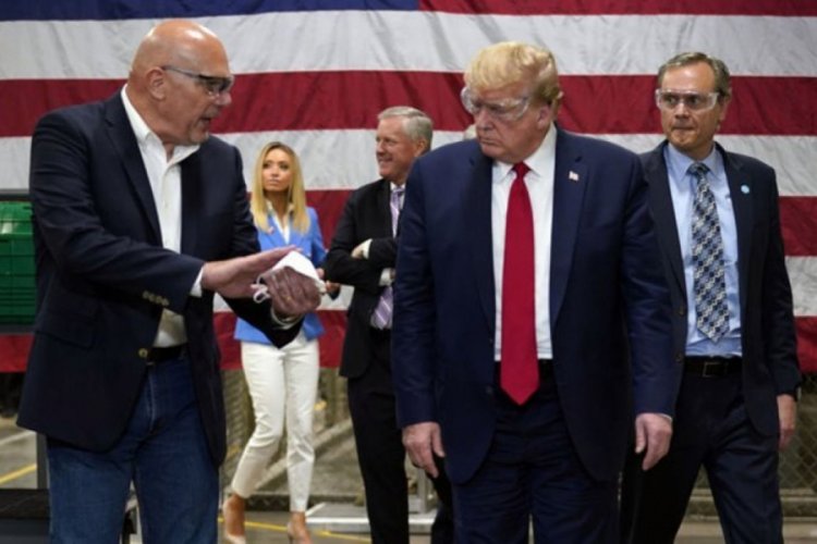 Trump'tan, Kovid-19 &ouml;nlemlerine karşı ekonomi a&ccedil;ıklaması