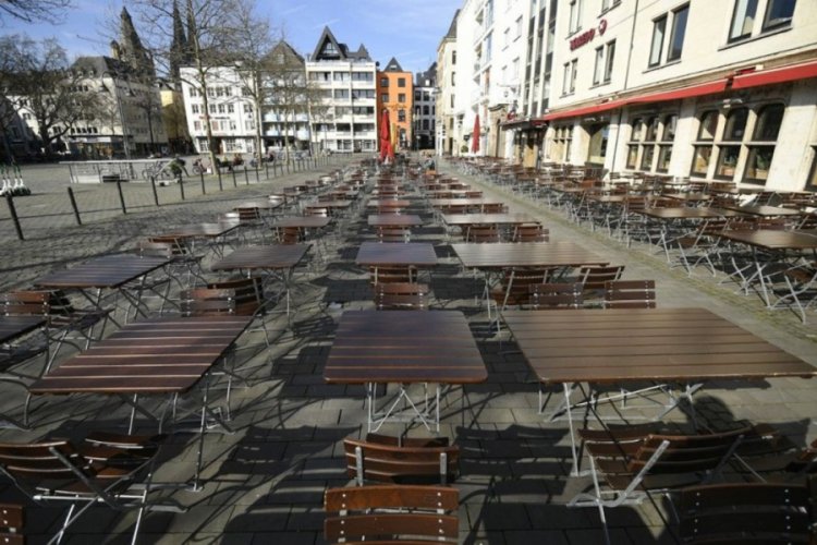 Almanya'da restoran ve birahaneler a&ccedil;ılıyor