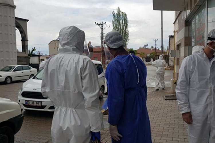 Koronavir&uuml;s dedikodusu 2 mahalleyi karıştırdı
